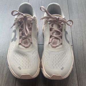 On Running Women's Cloudmonster Running Shoes